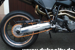 398_ktm-duke-ii-2011-032_8975420144_o_800x600