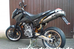 400_ktm-duke-ii-2011-043_8974227697_o_800x600