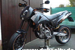 402_ktm-duke-ii-2011-048_8974228217_o_800x600